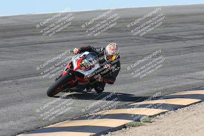 media/Oct-13-2025-Moto Forza (Mon) [[a66d839500]]/3-B Group/Session 2 (Bowl)/